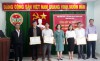 Lãnh đạo tỉnh trao giải cho Hội viên, nông dân đạt giải tại Hội Thi